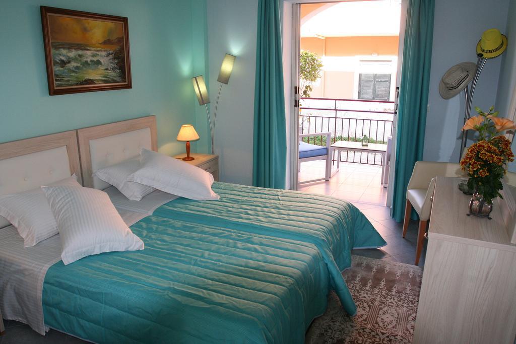 Pearl * Roda (Corfu)